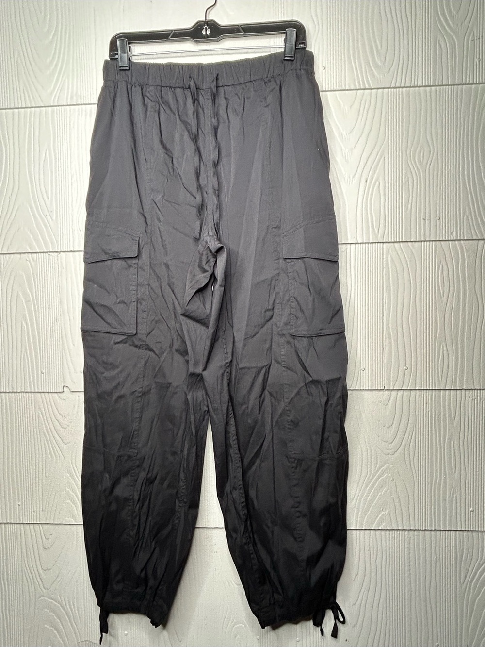 lululemon  Women  Black Cargo Joggers with Drawcord Ankles